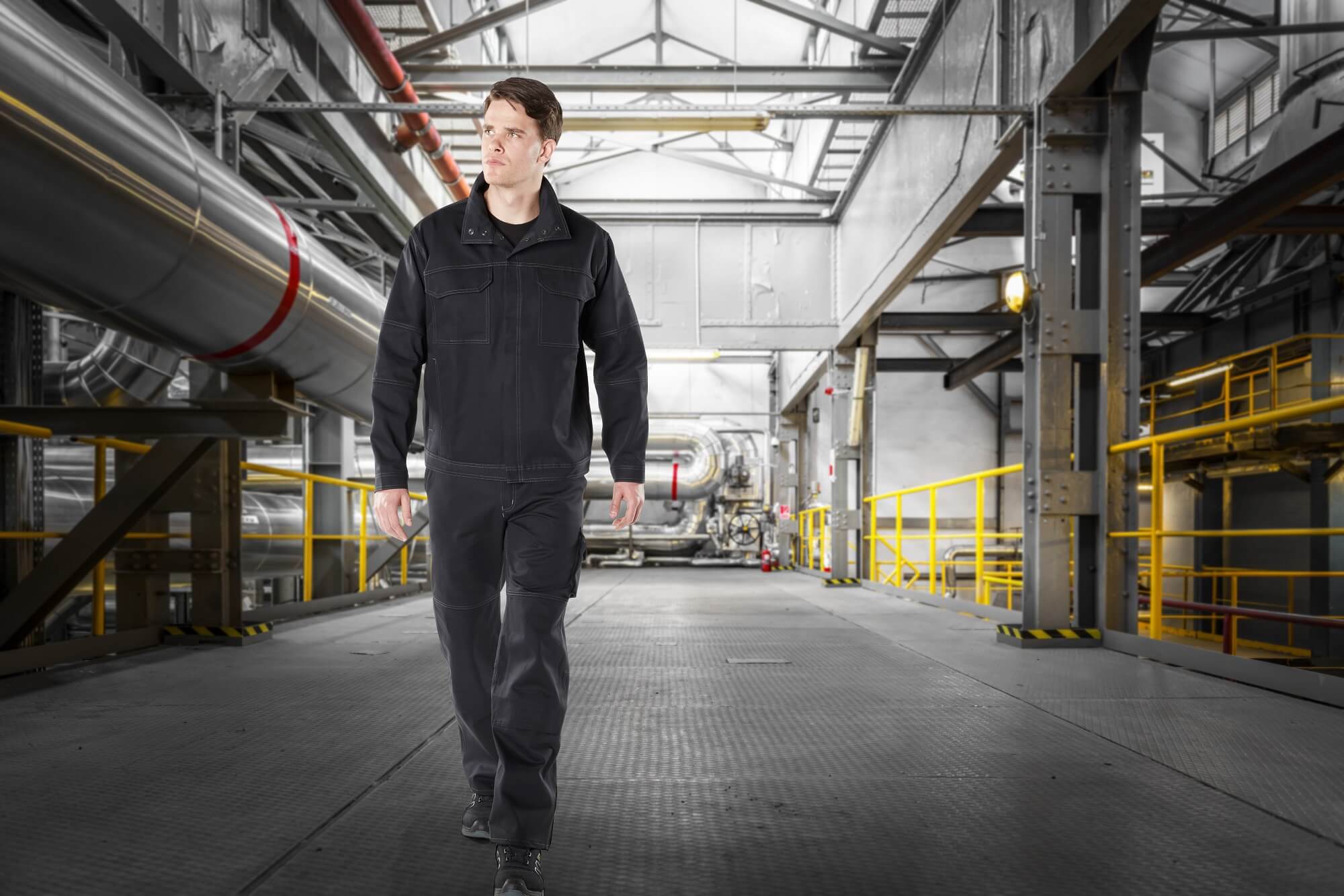 B43F5FC4951B4EF590436EA1707CE07D-de-1