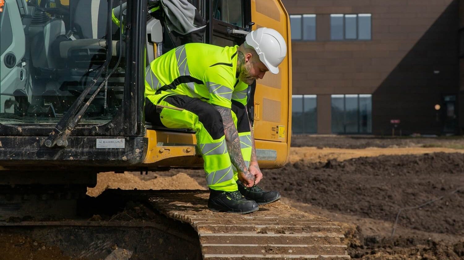 AA46E988DB0342F6963D9F9441AD8D85-de-1