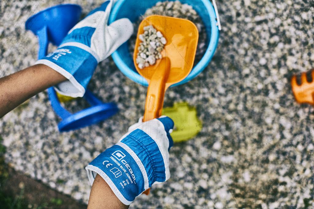 premium-blue-junior-1