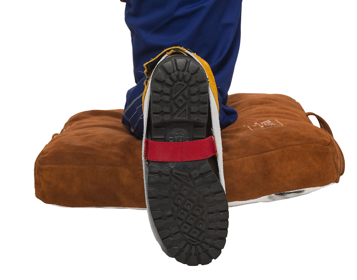 130308-44-2106-bottom-jpg