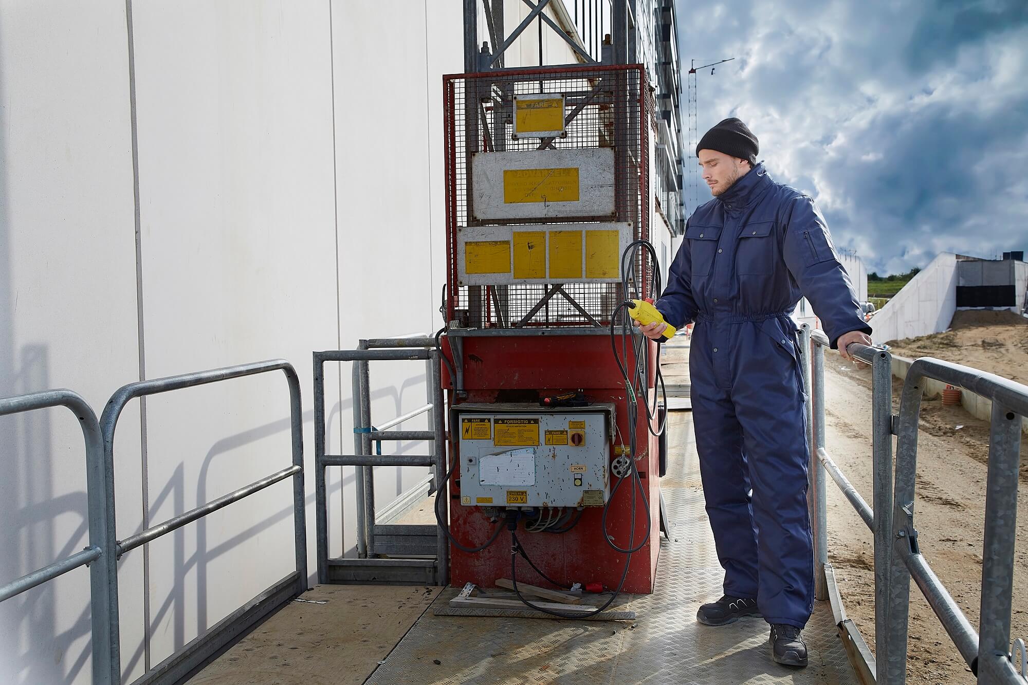 B37EDB81BBA34C7BBF36BDE29E01DB8B-de